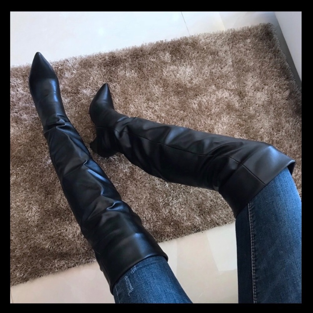 SEXY Black, Knee High Boots!!